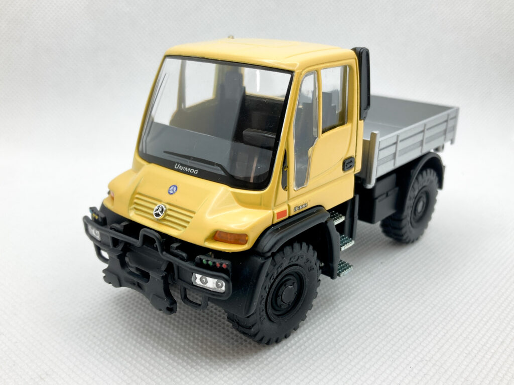 メルセデス・ベンツ特注 143 B66000385 ウニモグ　U300 イエロー 1800 (1)